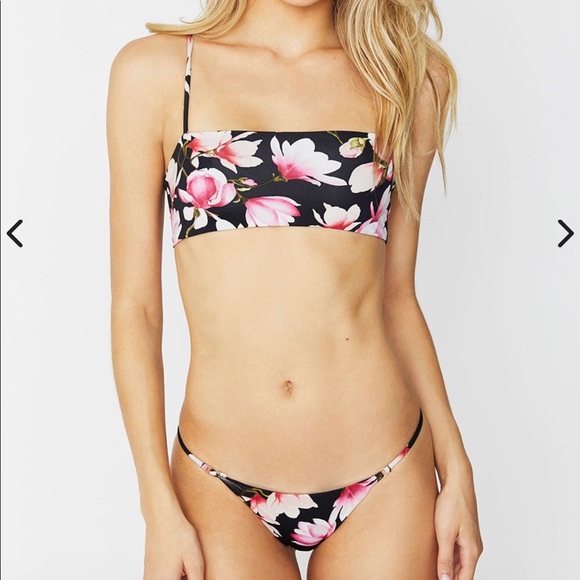 Rare Frankie’s bikinis joy top XS in black lotus - Picture 1 of 5